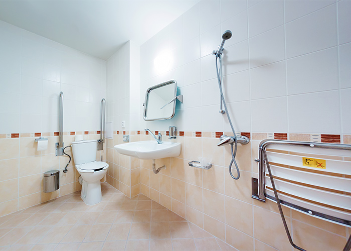 handicap-salle-de-bain-largeur