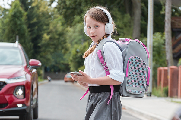 Aux abords des écoles, prudence pour la sécurité de vos enfants